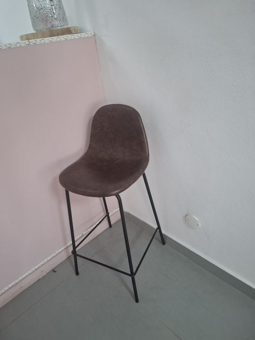 Cadeira de bar .