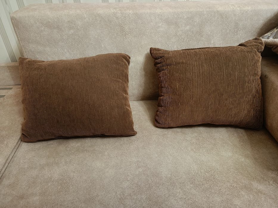 2 Подушки декоративные, коричневыем