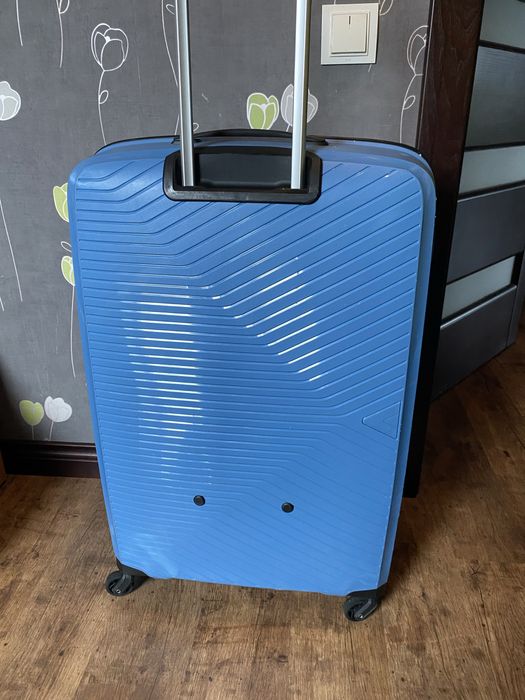 Чемодан Tripp Blue Large Chic 4 Wheels 77 см