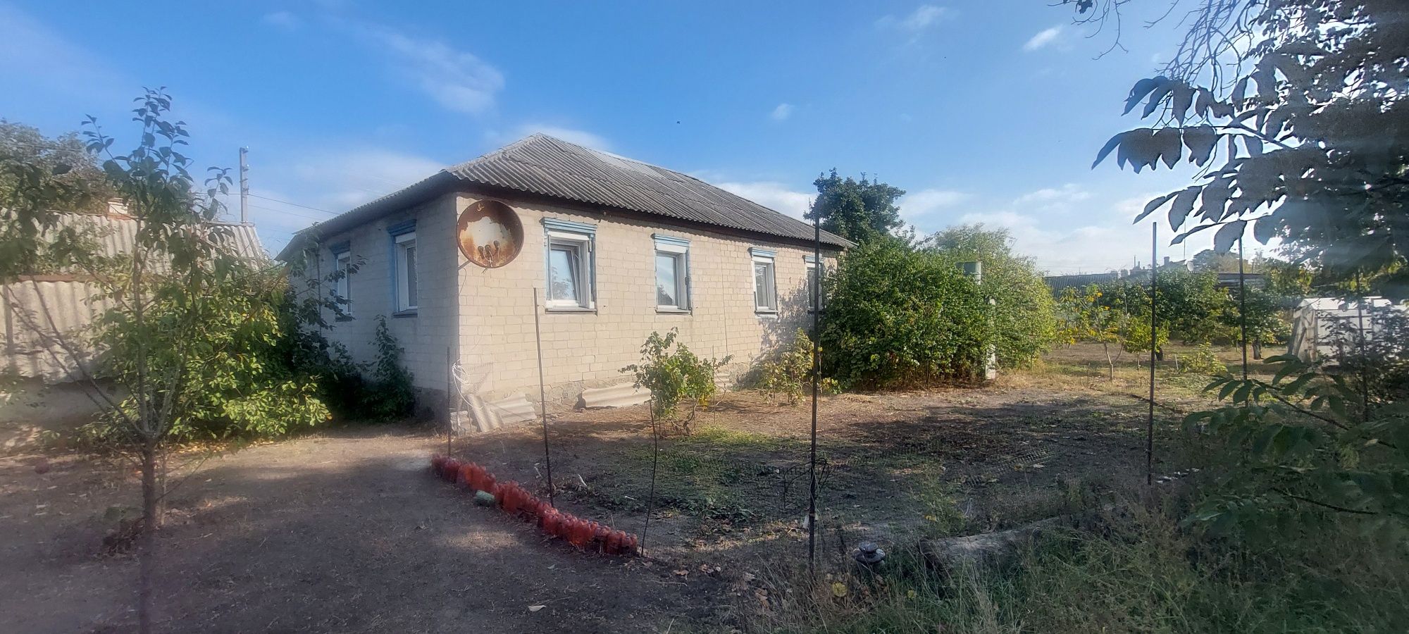Продам ГАРНИЙ ДОБРОТНИЙ будинок Крюків, район зуп. " ВАГОНЗАВОД "