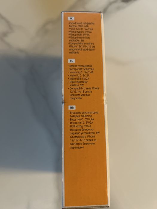 Powerbank bezprzewodowy biały lub czarny magsafe  5000mAh Denver