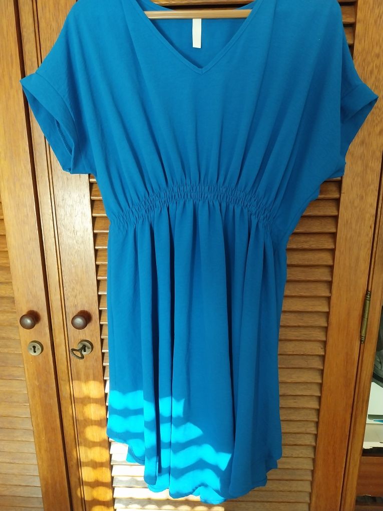 Vestido azul curto