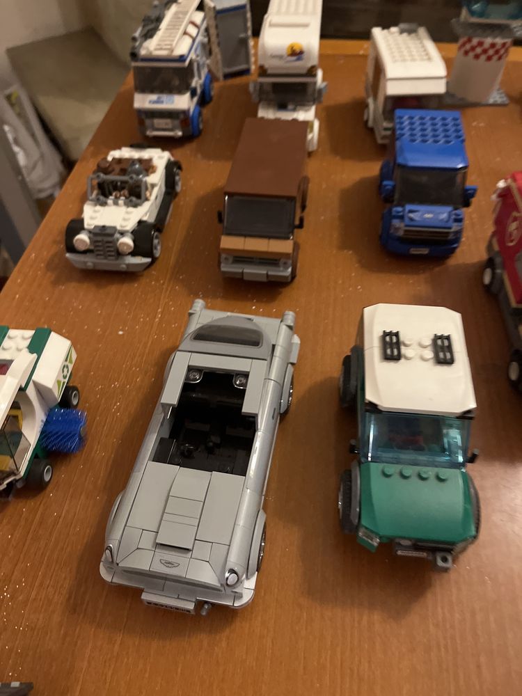 Pojazdy samochody samolot kamper toi toi furgonetka LEGO