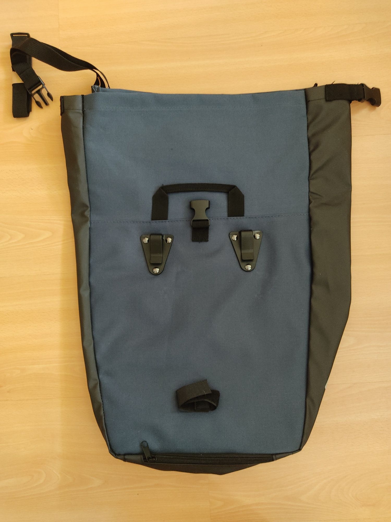 Torba na rower + worek przeciwdeszczowy wbudowany