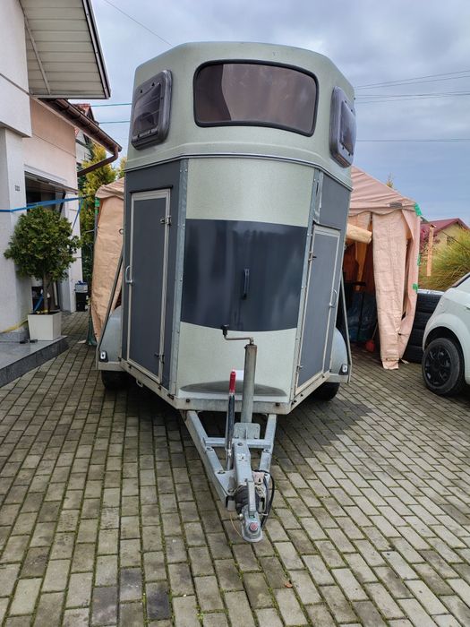 Przyczepa na dwa konie SCHMIDT