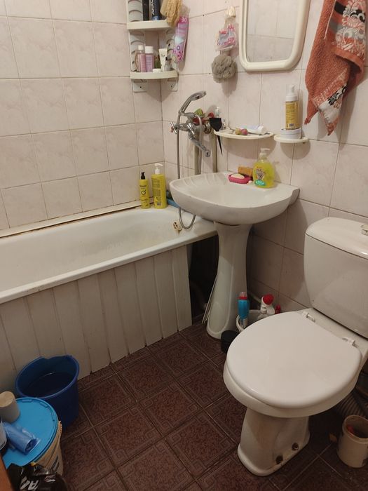 Трикімнатна Наріжного,32