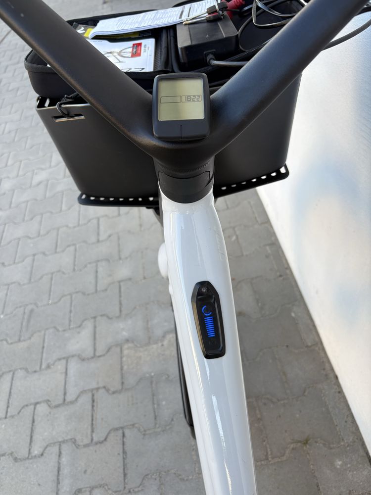 Rower Elektryczny Specialized Turbo Como SL 4.0 dokumenty ładowarka