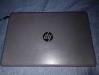 Laptop marki HP.