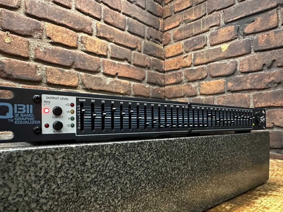 Equalizer estradowy PEAVEY QB II