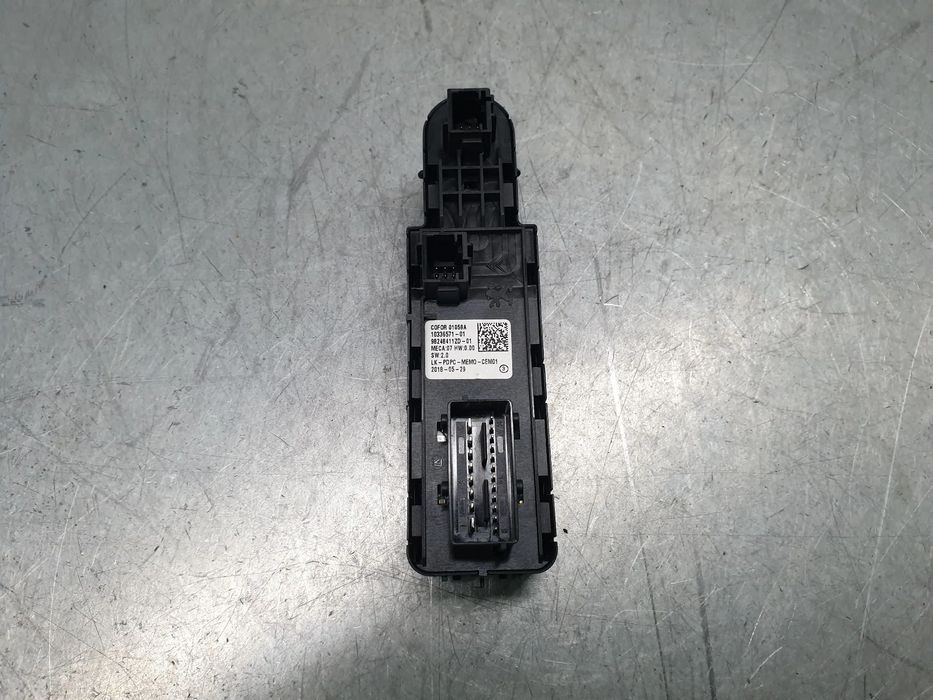 Comando / botão / interruptor vidros frente esquerdo PEUGEOT 3008 II (