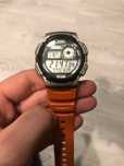 Zegarek elektroniczny - CASIO pomarańczowy