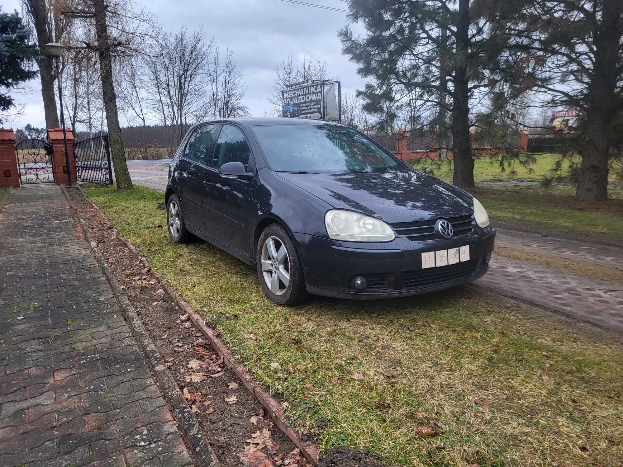 Sprzedam Golfa 5 1.6fsi 2006r na części