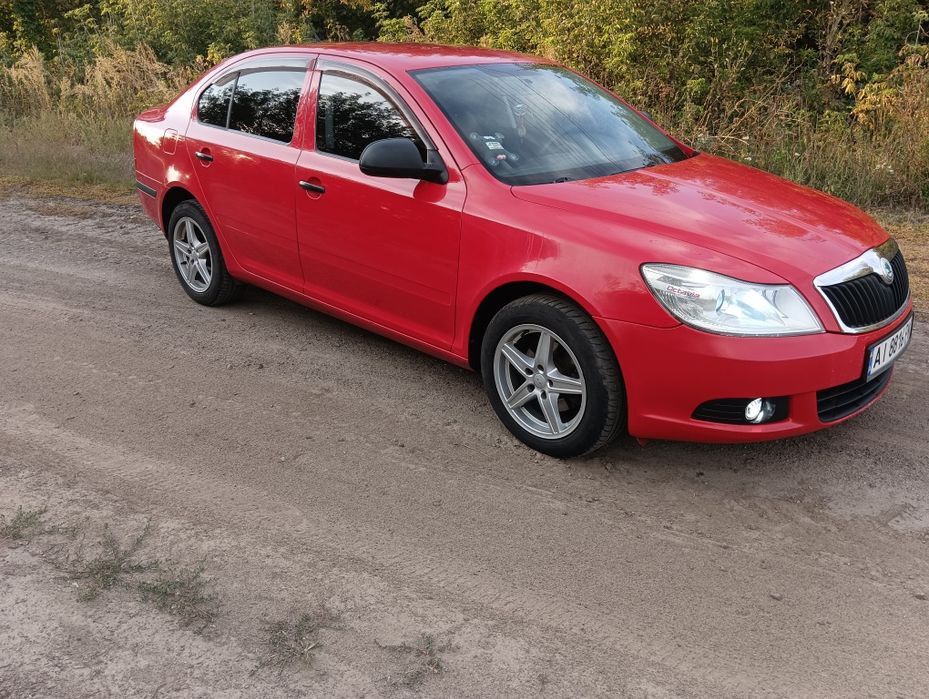 Продам надійне не дороге в обслуговуванні авто.