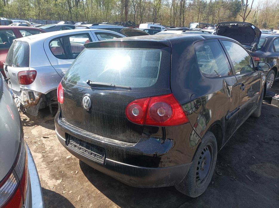 Golf V 1.6 B na części