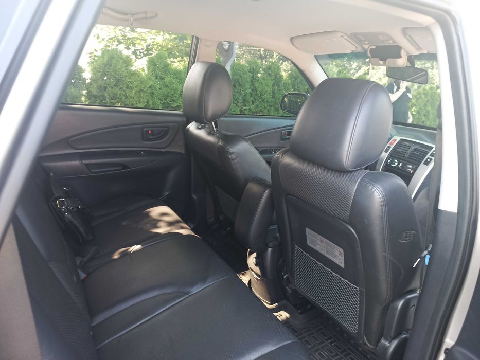 Хюндай Туксон в чудовому  стані, обслужений.