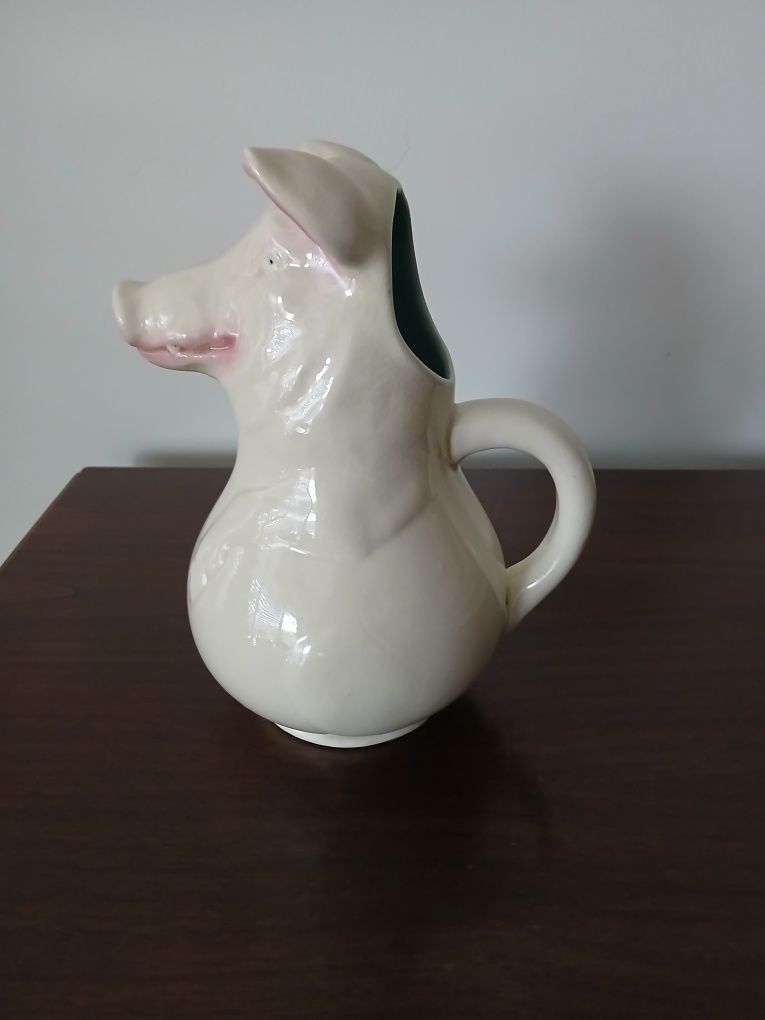 Caneca antiga, em muito bom estado.