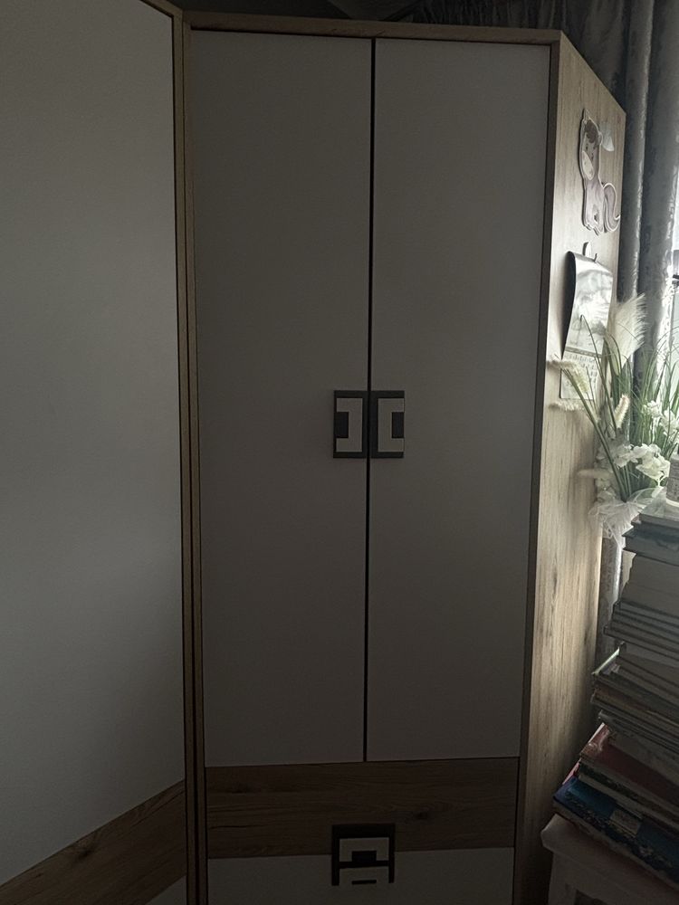 Szafa w bardzo dobrym stanie