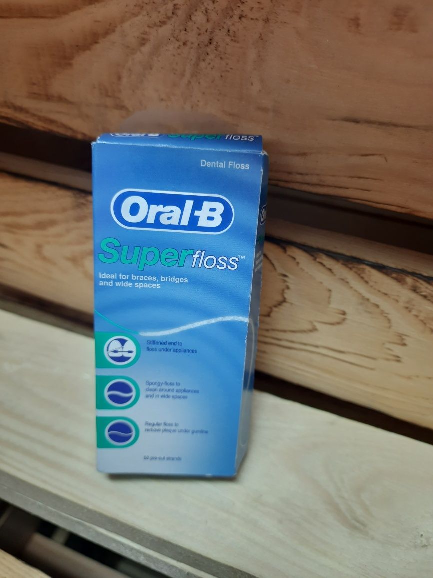 NOWA Nić ORAL-B SuperFloss do mostów