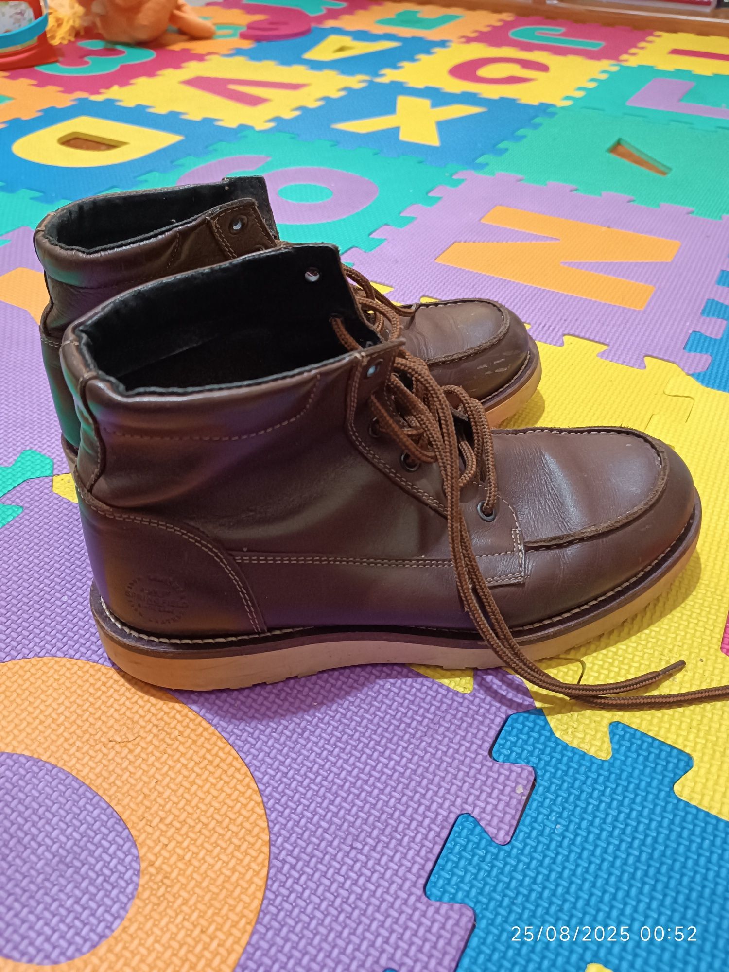 Botas de montanha em pele - 42/43