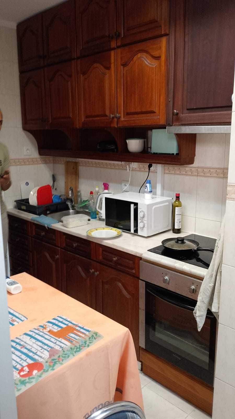 Quarto Santo António Cavaleiros_2 min Centro Saúde