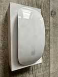 Myszka Apple Magic Mouse z obszarem Multi-touch