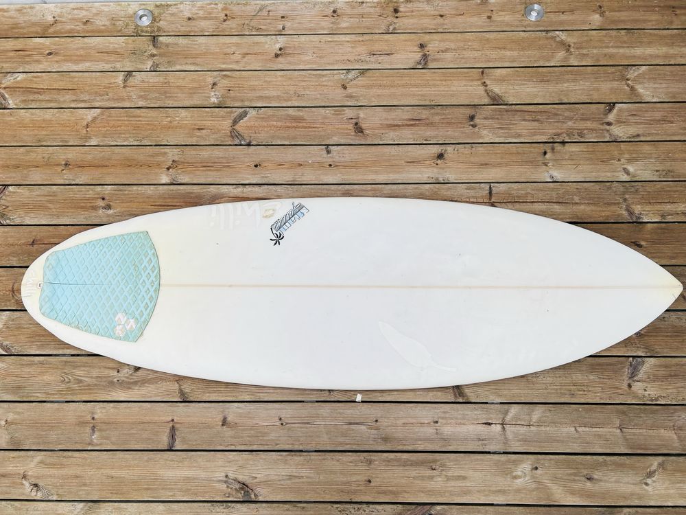 Prancha surf CHILLI - MIAMI SPICE - 5’8 - 32.7L