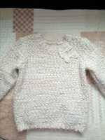 Sweterek dla dziewczynki 104