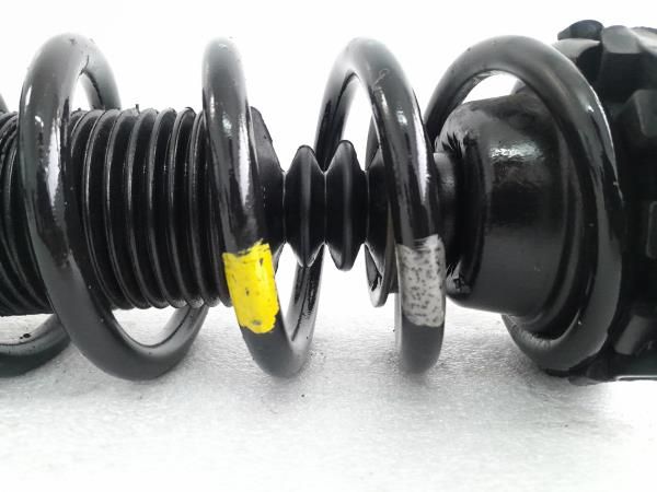 Amortecedor trás esquerdo NISSAN Primera Sedan (P12)