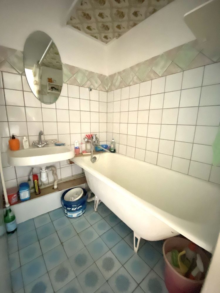 Продам 4-х кім. квартиру в центрі міста