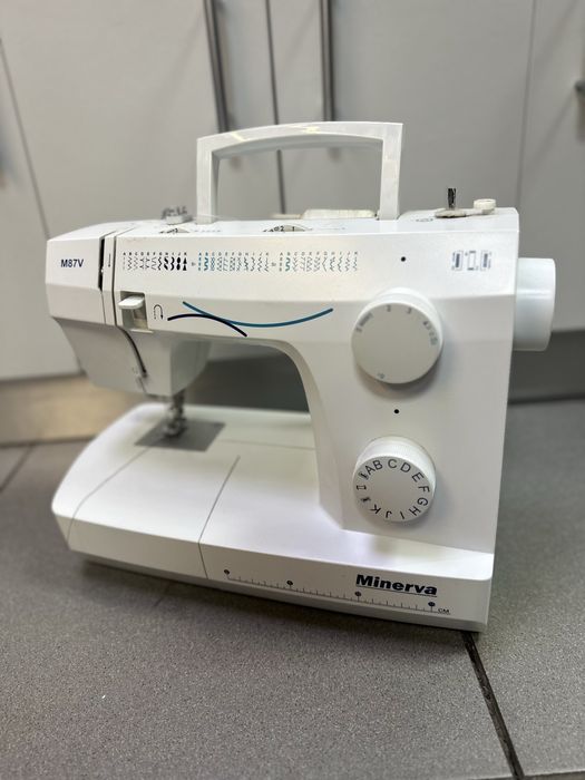 Швейная машинка Minerva M87V
