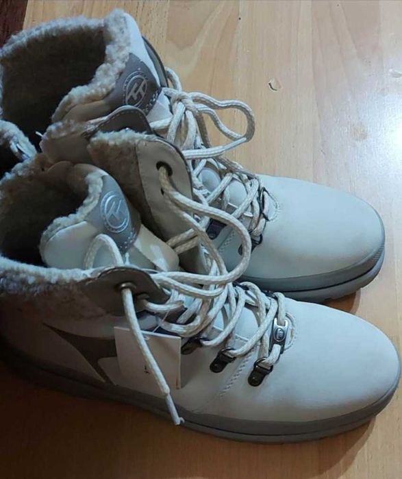 Piękne ocieplane buty