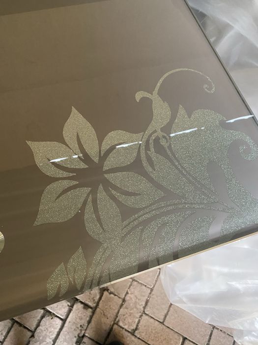 Продам стільці та стіл стільці шкіряні