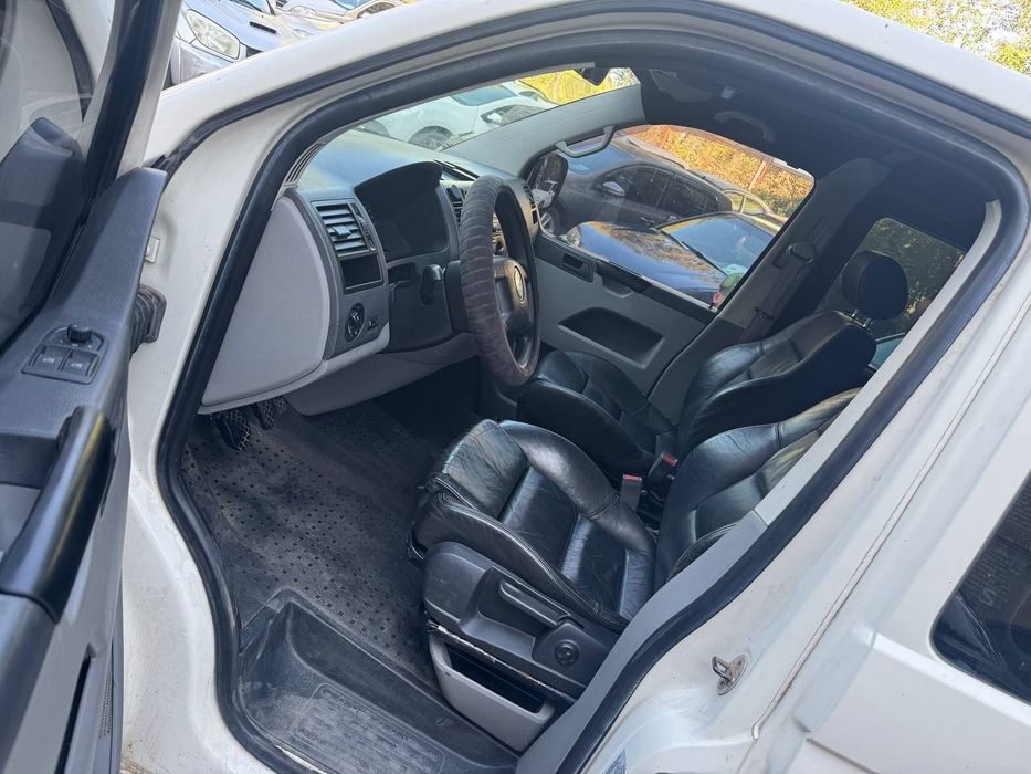 Срочно продам Volkswagen Transporter T5