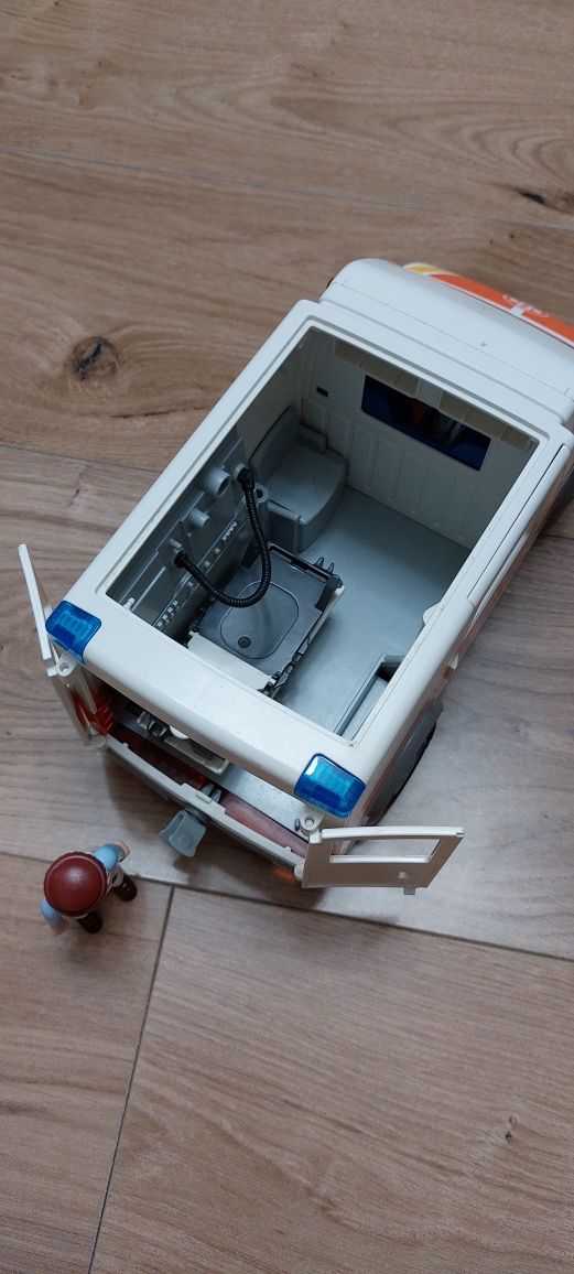 Karetka Playmobil