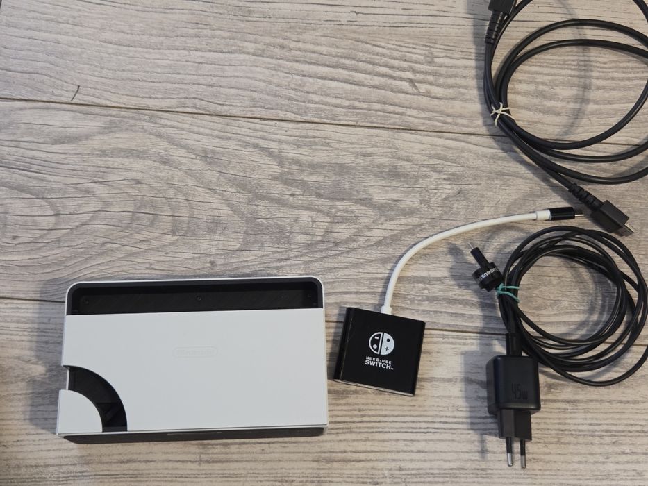 Nintendo Switch OLED 64GB + karta 1TB | CFW | Mega zadbany