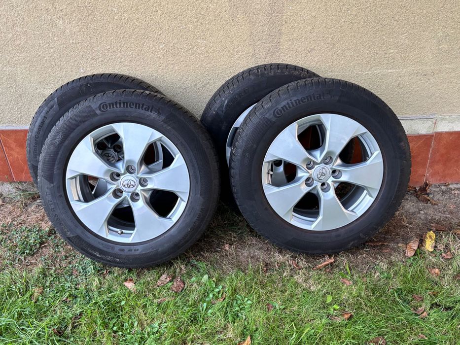 Felgi Toyota z oponami Continental Winter Contact TS850P 225/65 R17