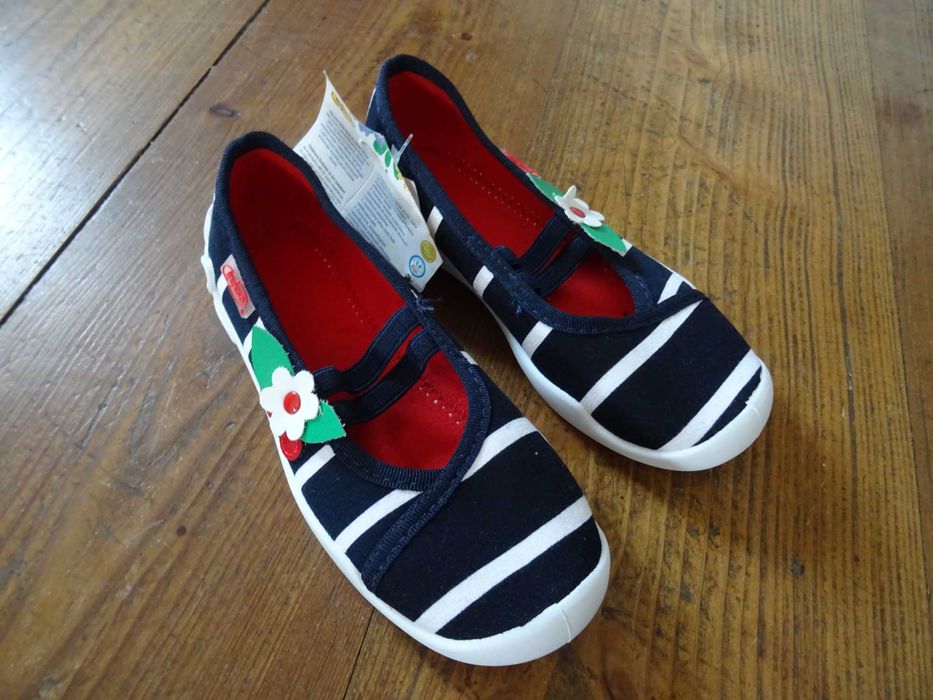 nowe Befado 34 wisienka kapcie szkolne obuwie baleriny biała podeszwa