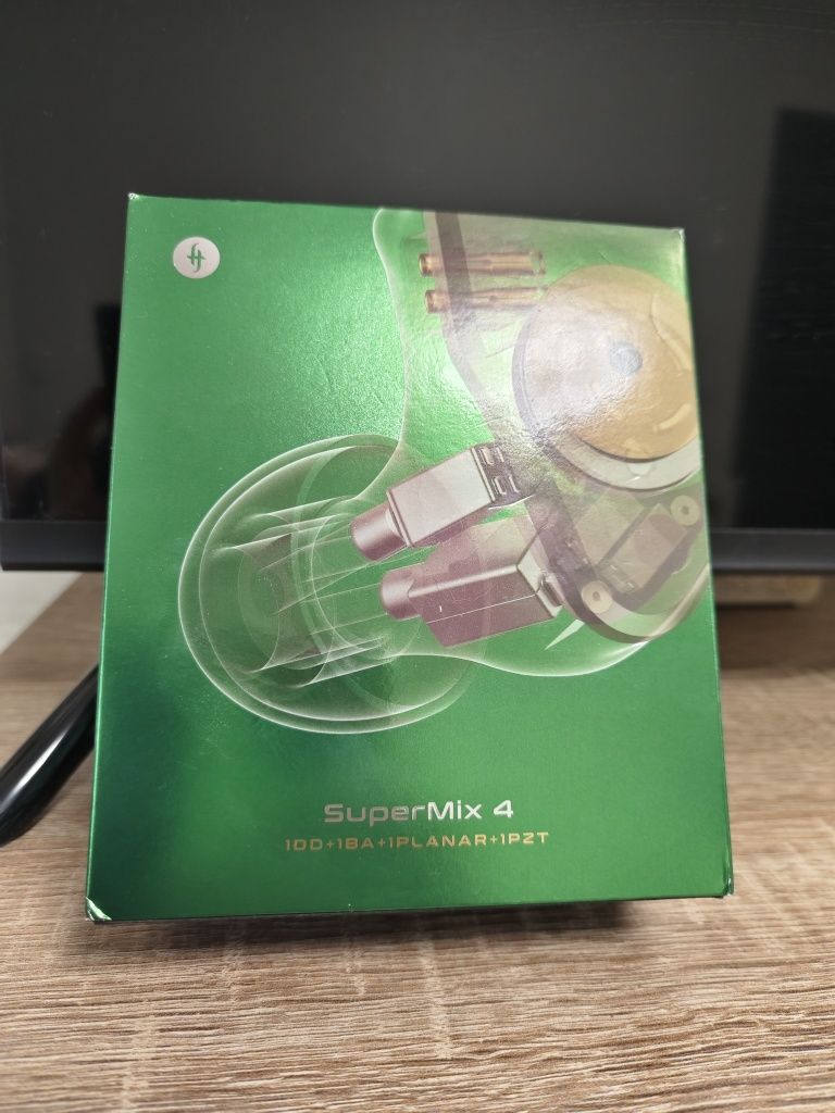 Найкращі Simgot SuperMix 4 дротові навушники чотири драйвери