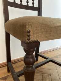 Cadeira classica em madeira