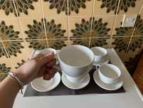 Conjunto de 12 peças de chavenas de porcelana Off White - Novas