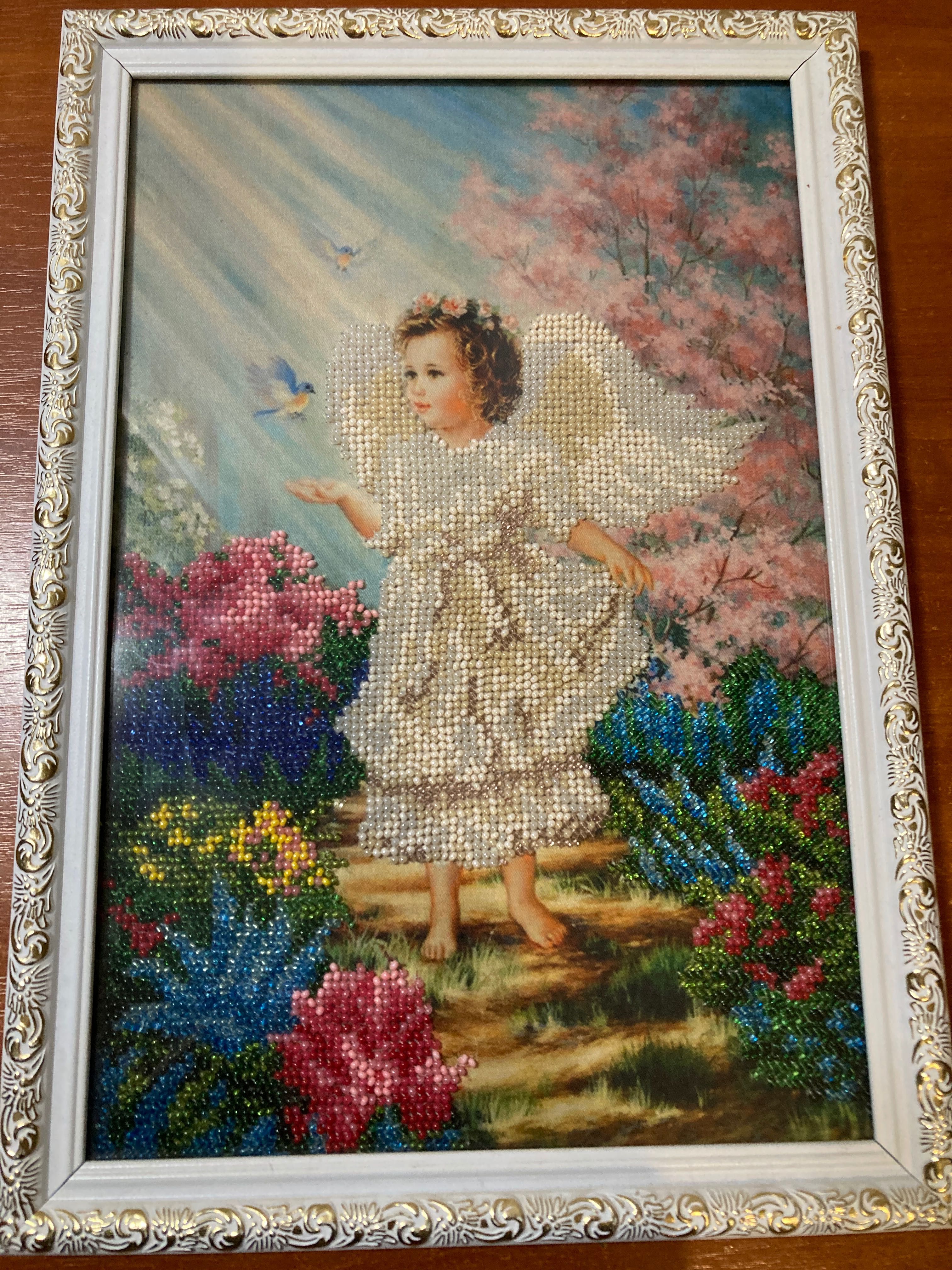 Картина вишита бісером «Ангелочок»