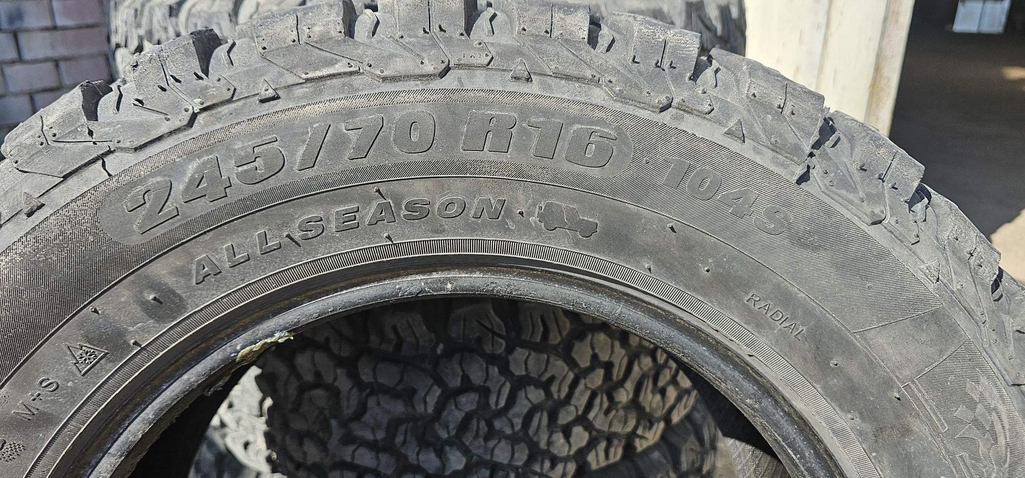 Шини 245/70 r16 A/T
