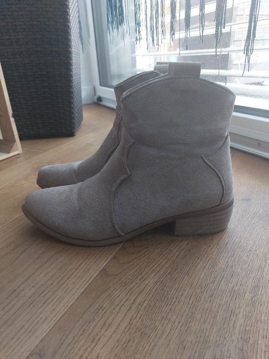 Botki zamszowe roz.40