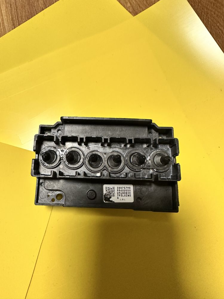 Б/у печатающая головка epson l1800