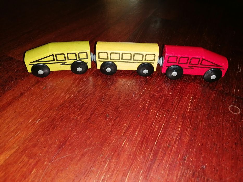 Pojazdy do toru drewnianego 3 szt- ikea