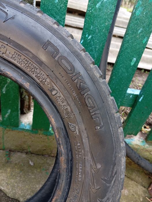 Шини 175/70 R13 Nokian шиповані