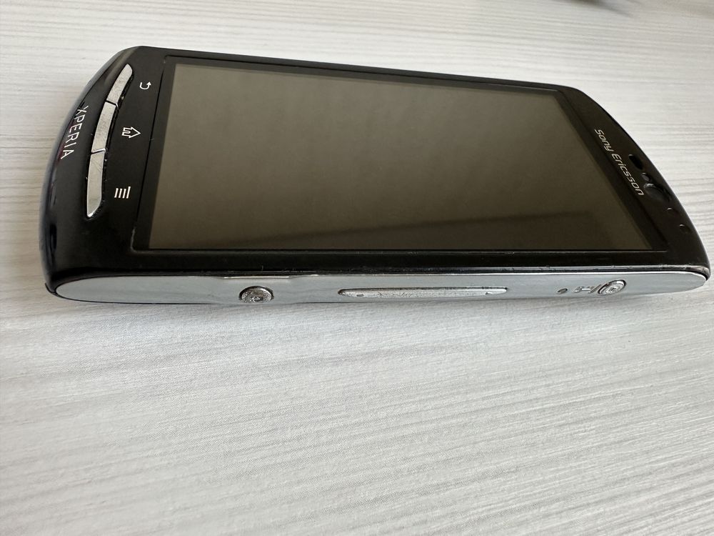 Мобільний телефон Sony Ericsson Xperia MT11i