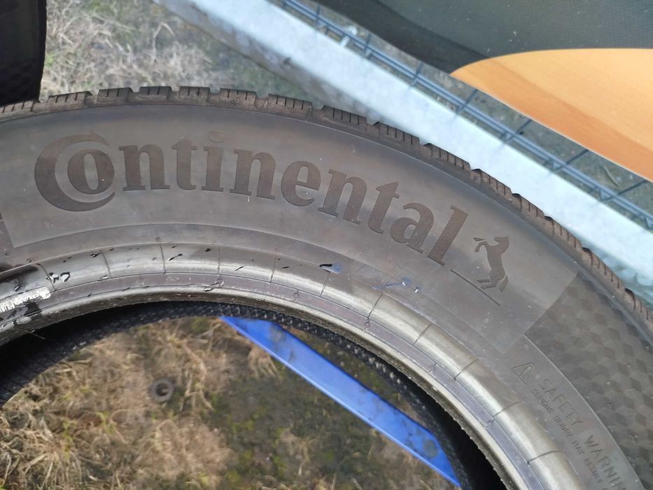 A148# Opony uzywane zimowe 215/65/17" Continental