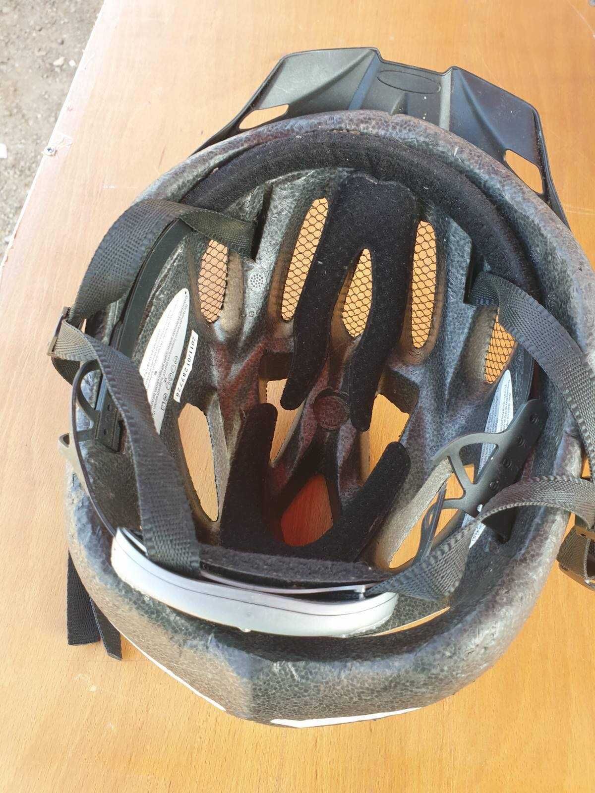 Велошолом для ребенка (шлем для езды на велосипеде) из Германии.