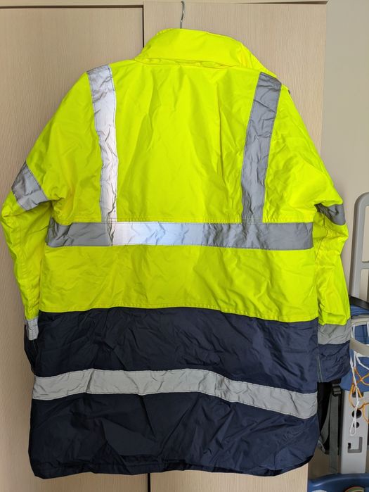 Ocieplana, odblaskowa kurtka